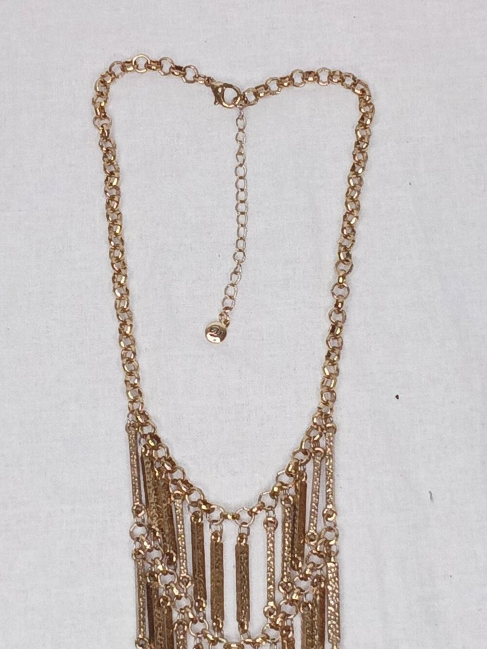 Versona Necklace - Picture 3 of 3